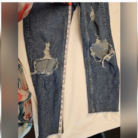 Topshop Cut Off Crops Straight Leg. Ripped. Blue. Size Waist 28 - Picture 13 of 14